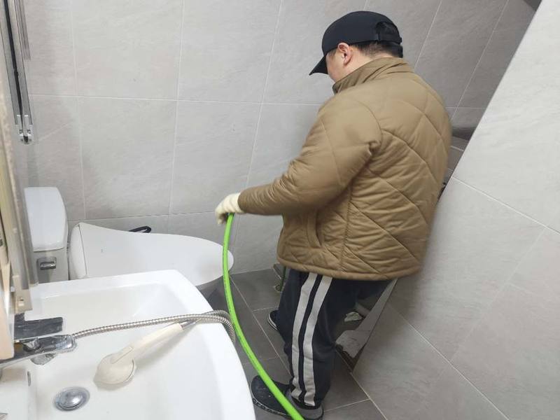 연수구 변기막힘 작업사례 1